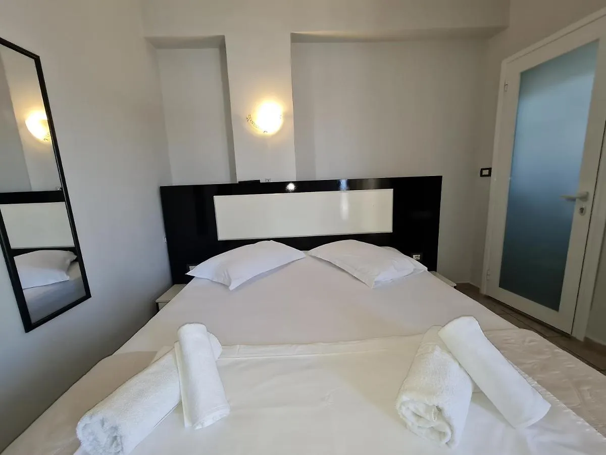 Hotel Ardiani Ksamil