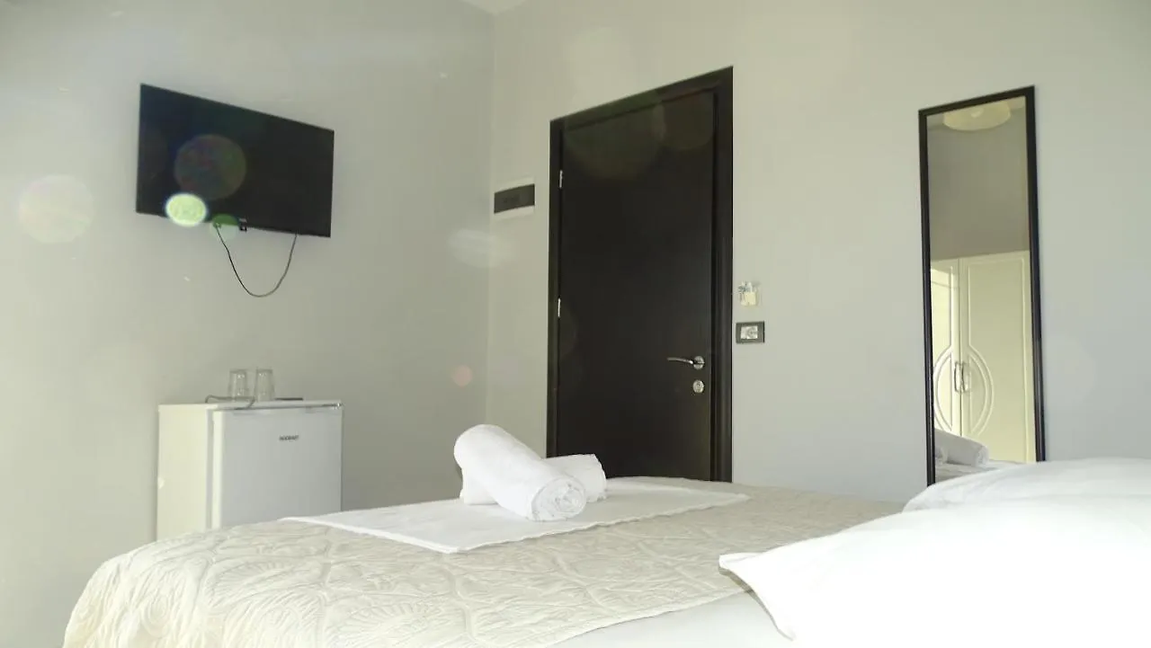 Hotel Ardiani كساميل
